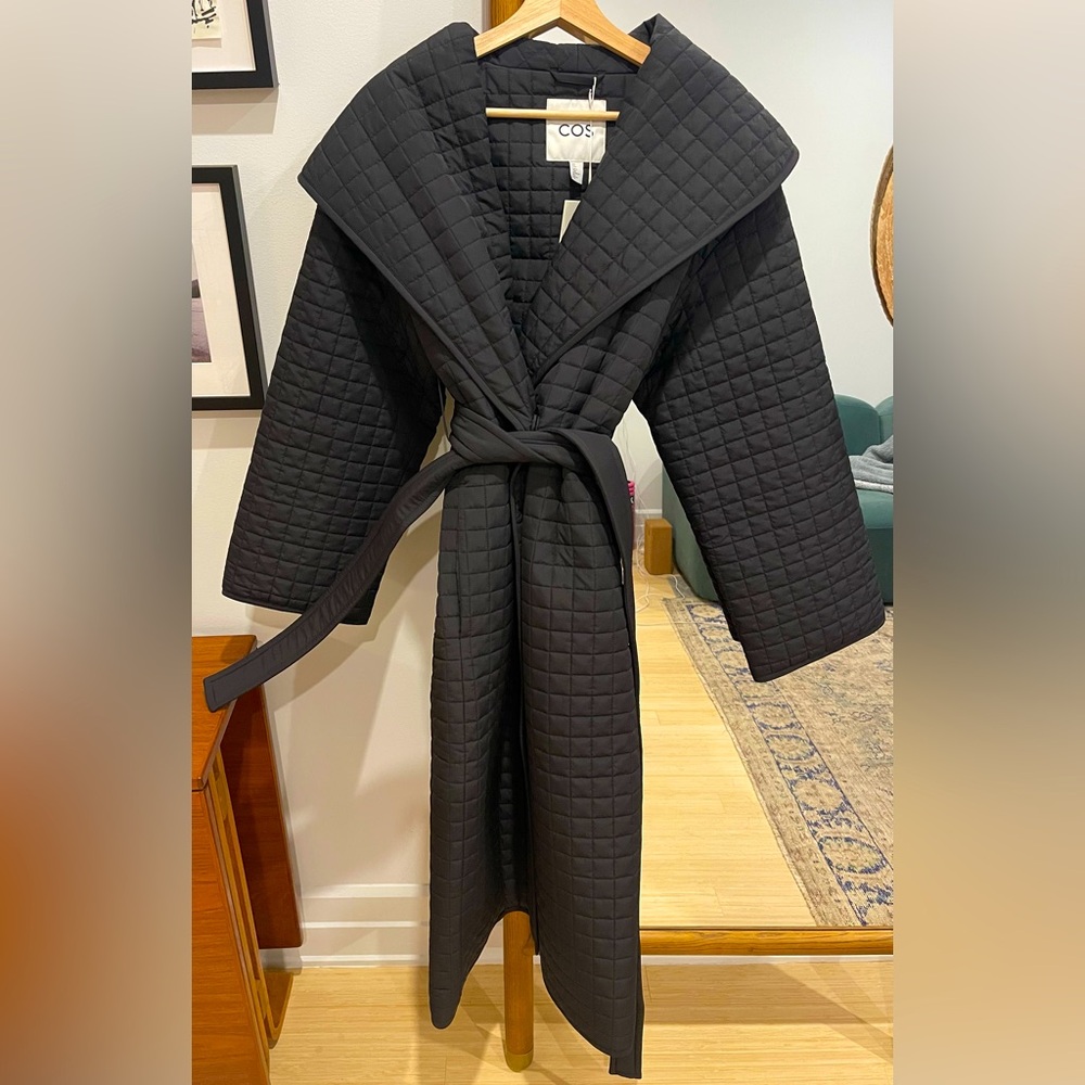 COS quilted coat with belt, style of toteme